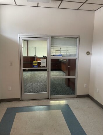More Photos Of 1000 Park Ave NW, Norton Office For Sale