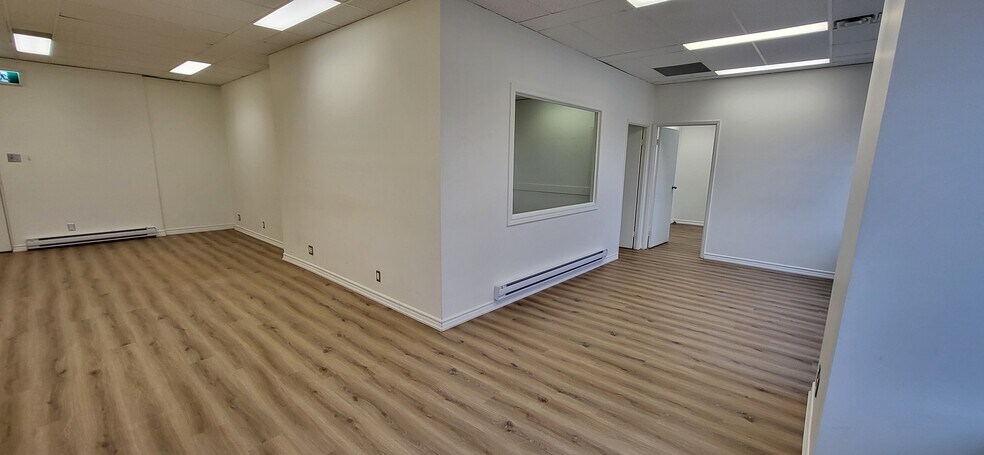 More Photos Of 920 Yonge St, Toronto Office Residential For Lease