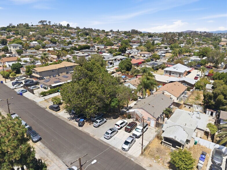 More Photos Of 559-565 61st St, San Diego Apartments For Sale
