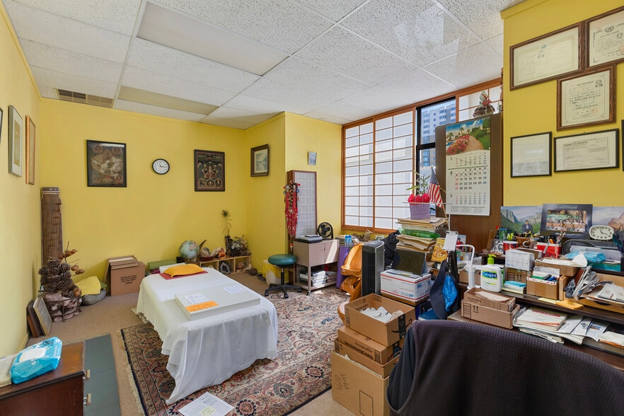 More Photos Of 1600-1610 Post St, San Francisco Office For Sale