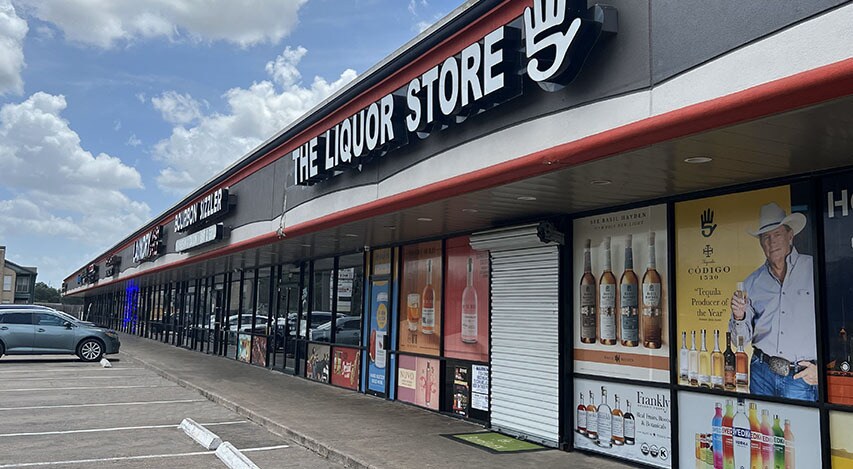 More Photos Of 2122-2132 Holly Hall, Houston Unknown For Lease