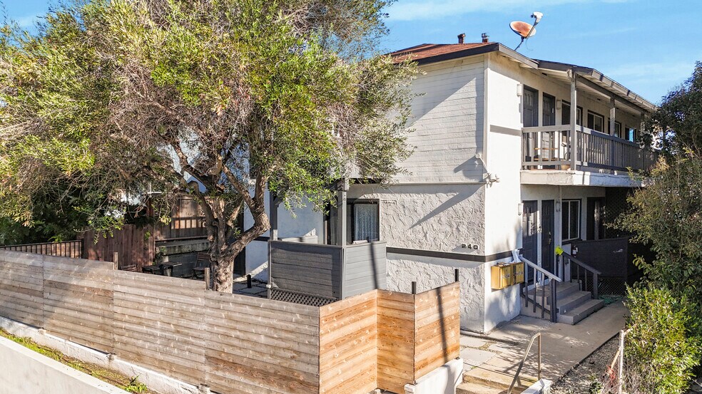 Primary Photo Of 240 3rd Ave, Venice Apartments For Sale