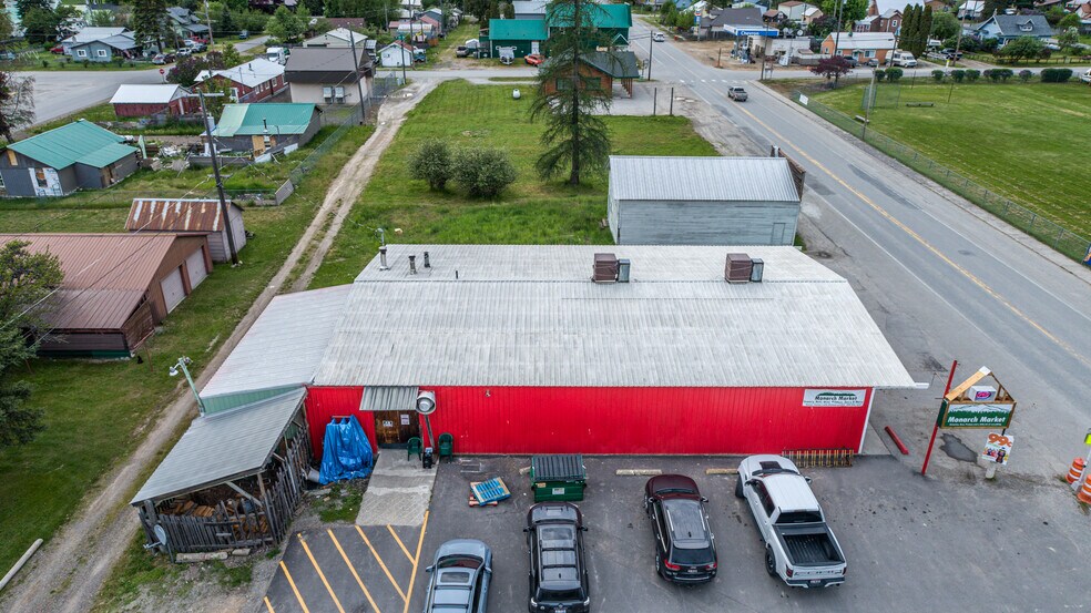 More Photos Of 118 4th ave, Clark Fork Supermarket For Sale