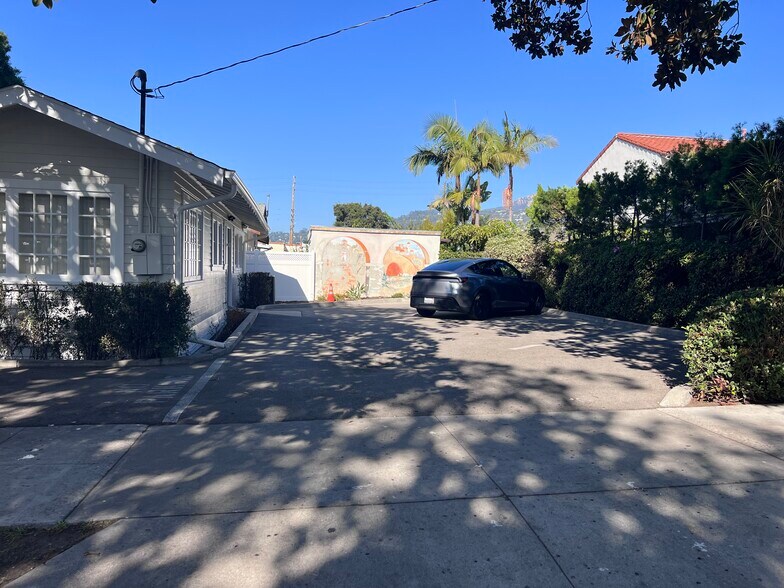 More Photos Of 102 N Milpas St, Santa Barbara Office For Lease