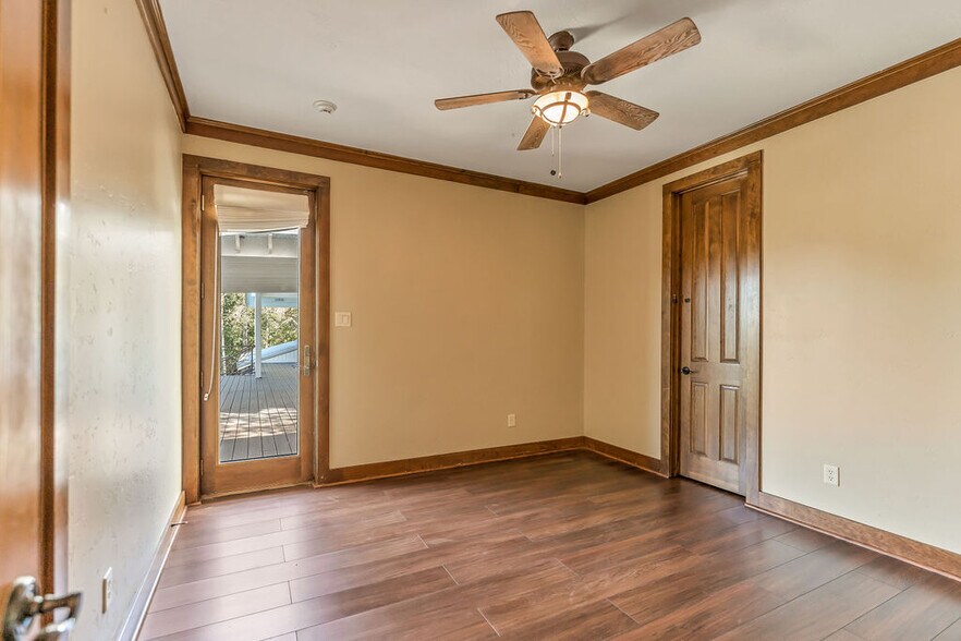 More Photos Of 43 Pool Rd, Richards Specialty For Sale
