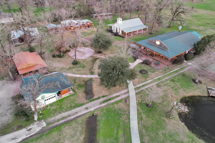 More Photos Of Wedding Venue, Conroe Lodge Meeting Hall For Sale