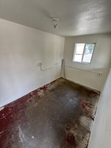 More Photos Of 757 E San Bernardino Rd, Covina Land For Lease