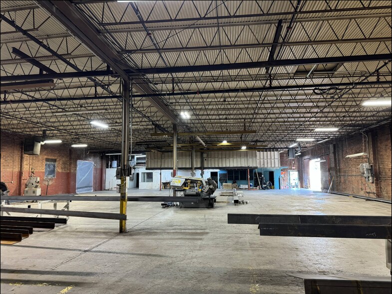 More Photos Of 503 11th Ave, Dalton Manufacturing For Sale