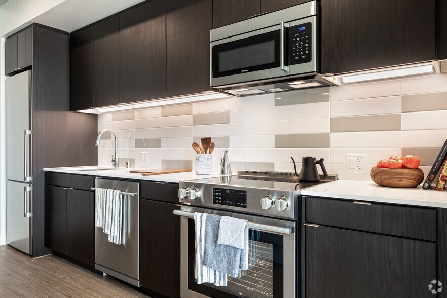 More Photos Of 1150 Clay St, Oakland Apartments For Lease