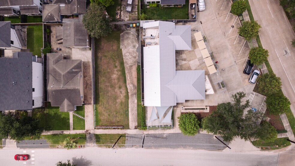 More Photos Of 1124 Usener St, Houston Freestanding For Sale