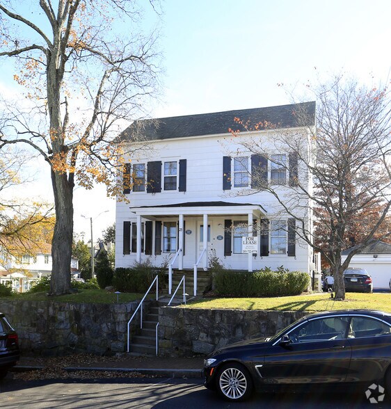 Primary Photo Of 25 Burtis Ave, New Canaan Office For Lease