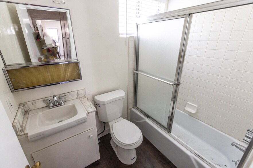 More Photos Of 14716 Magnolia Blvd, Sherman Oaks Apartments For Sale