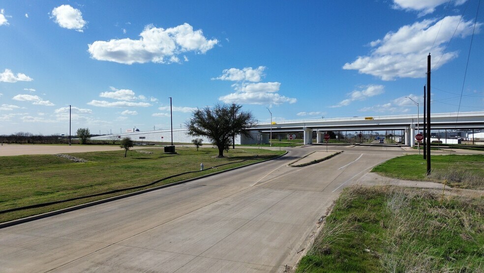 More Photos Of 1057 Rudd Rd, Ennis Land For Sale