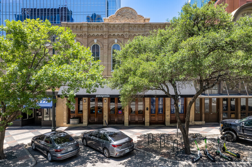 Primary Photo Of 316-318 Congress Ave, Austin Office For Lease