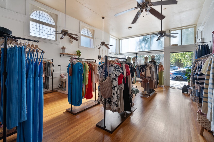 More Photos Of 106 W J St, Benicia Office For Sale