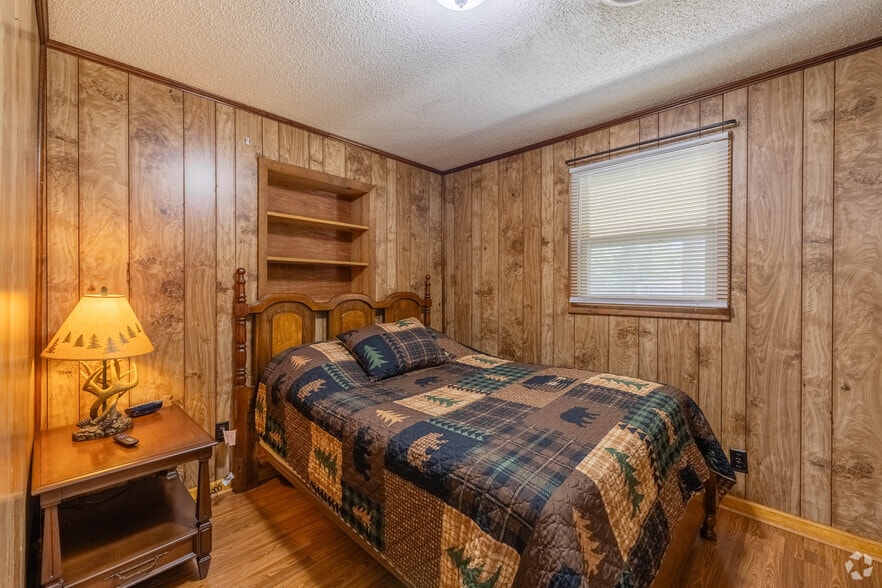 More Photos Of 444 Charlie Roberts Rd, Pelham Hospitality For Sale