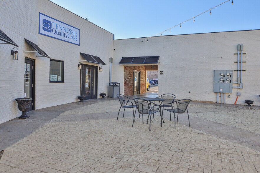 More Photos Of 115 Neal St, Martin General Retail For Sale