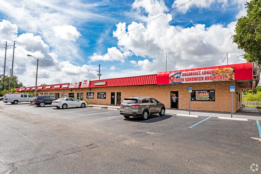 More Photos Of 11681 49th St N, Clearwater Storefront For Lease