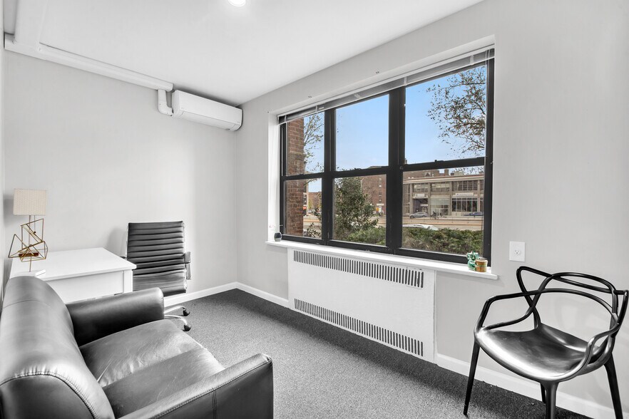 Primary Photo Of 98120 Queens Blvd, Rego Park Apartments For Sale