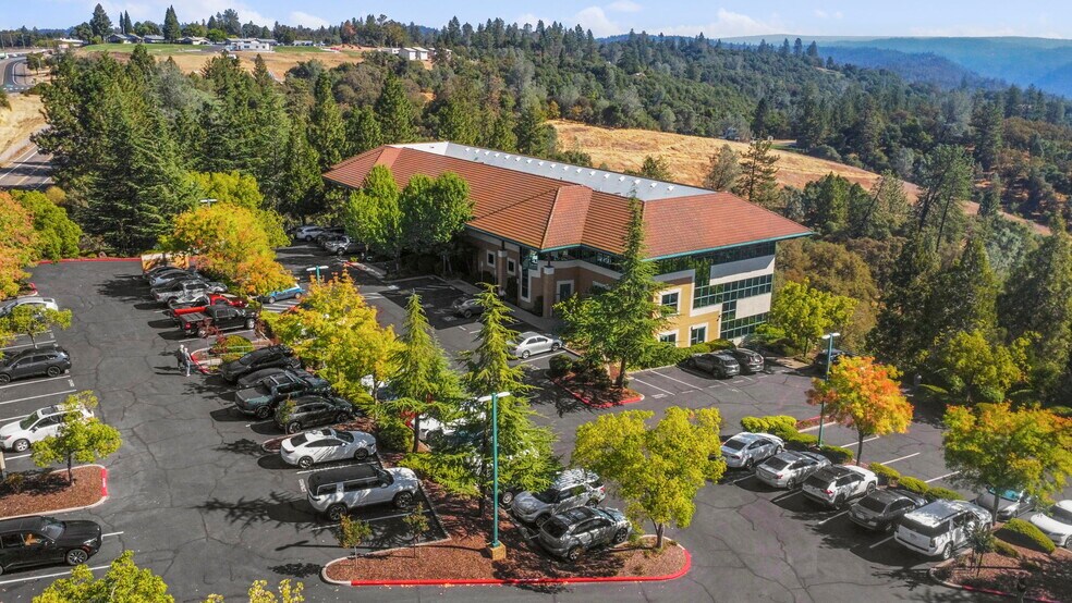 More Photos Of 13620 Lincoln Way, Auburn Office For Lease