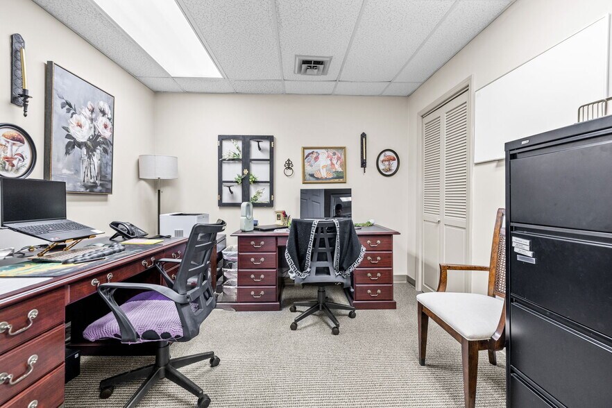 More Photos Of 150 Scarboro St, Asheboro Medical For Sale