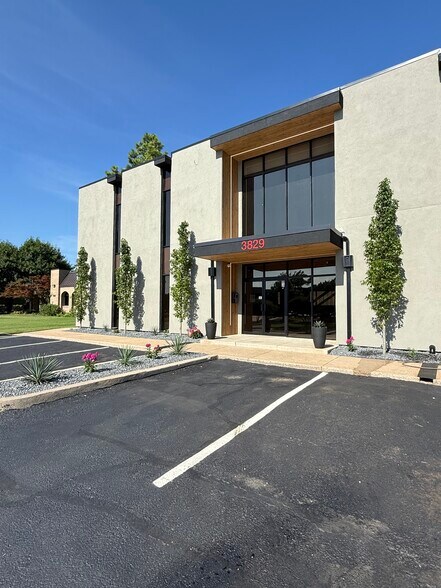 Primary Photo Of 3829 N Classen Blvd, Oklahoma City Office For Lease