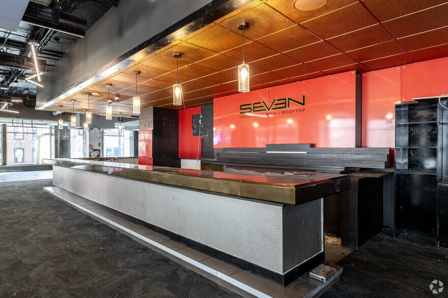 More Photos Of 700 Hennepin Ave, Minneapolis General Retail For Sale