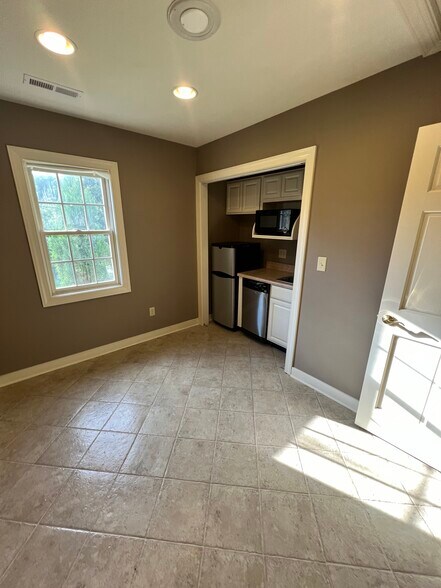 More Photos Of 2116 Angus Rd, Charlottesville Medical For Lease