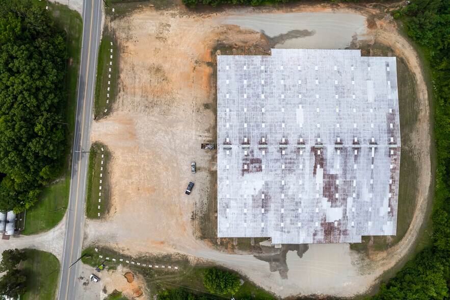 More Photos Of 619 N Main St, Warrenton Warehouse For Lease