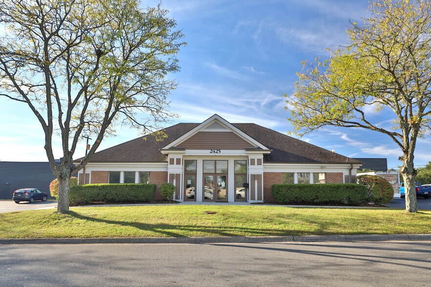 Primary Photo Of 2425 Deewood Dr, Columbus Medical For Sale