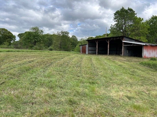 More Photos Of Stonebraker Rd, Indiana Horse Stables For Sale