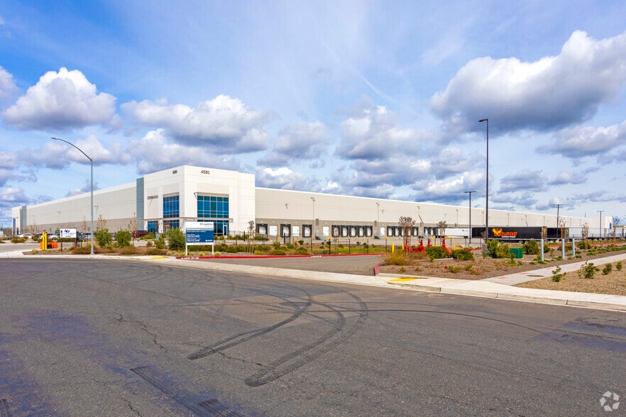 More Photos Of 4580 Logistics Dr, Stockton Unknown For Lease