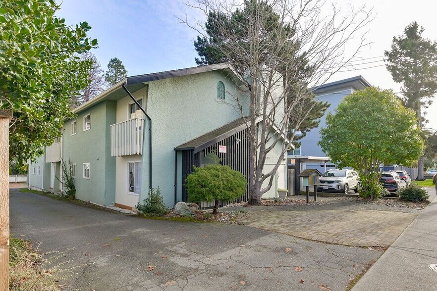 More Photos Of 1321 Fernwood Rd, Victoria Apartments For Sale