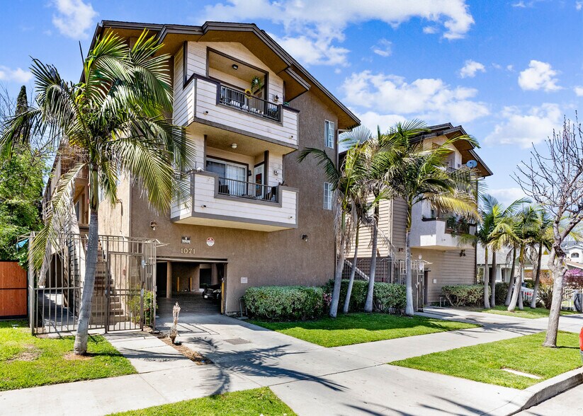 More Photos Of 1071-1075 Junipero Ave, Long Beach Apartments For Sale