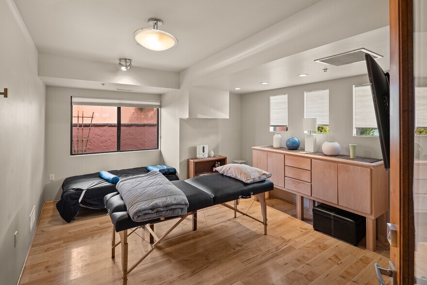 More Photos Of 45 Birch Blvd, Sedona Medical For Lease