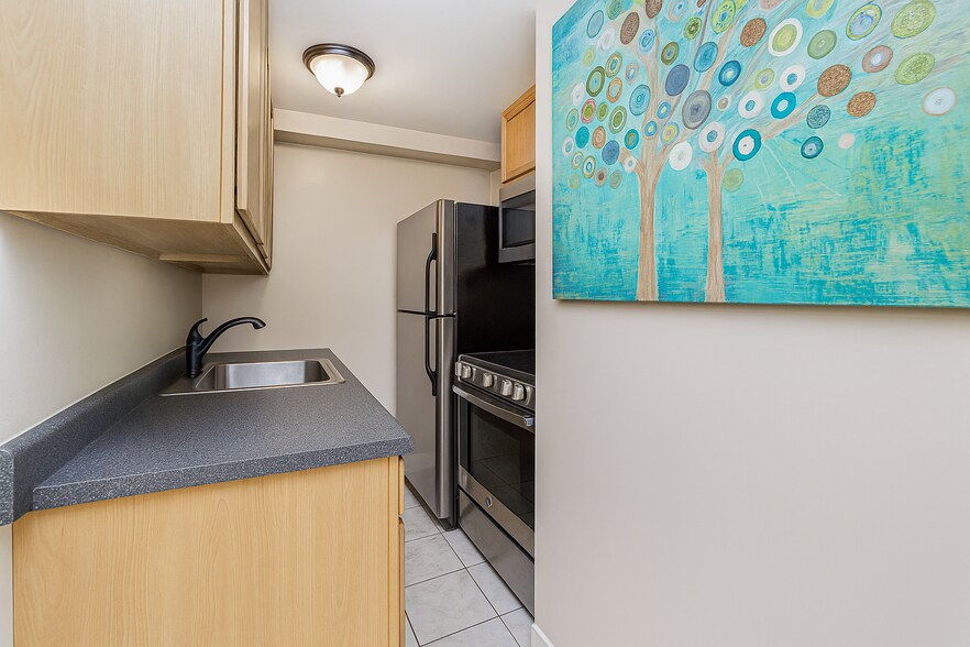 More Photos Of 191 Lamberts Ln, Staten Island Apartments For Sale