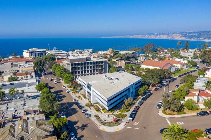 More Photos Of 7817 Ivanhoe Ave, La Jolla Office For Lease