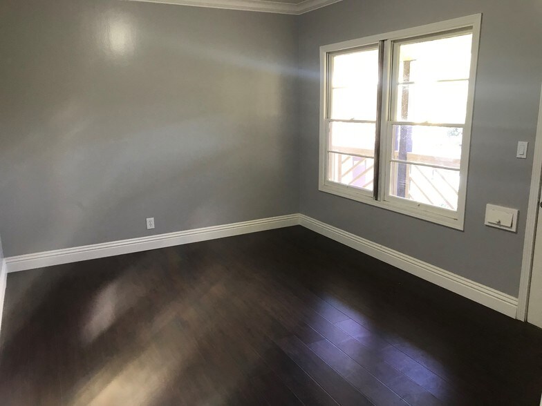 More Photos Of 610-650 E Santa Clara St, San Jose Medical For Lease