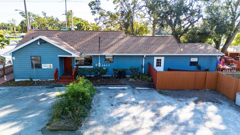 More Photos Of 5301 Memorial Hwy, Tampa Daycare Center For Sale