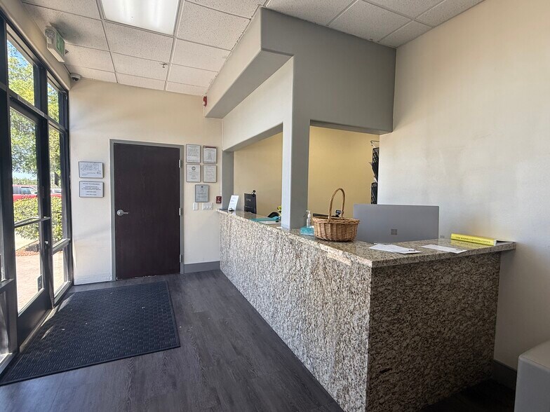 More Photos Of 1108 Ward Ave, Patterson Medical For Lease