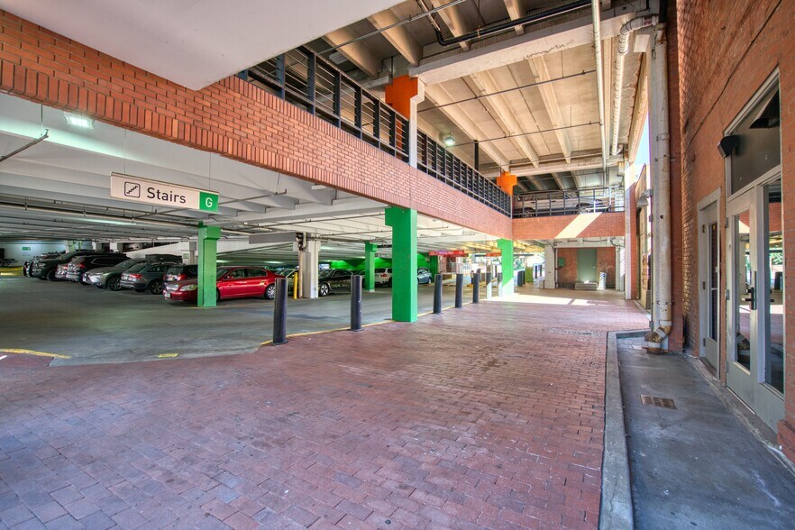 More Photos Of 2027-2035 Broadway, Boulder General Retail For Sale