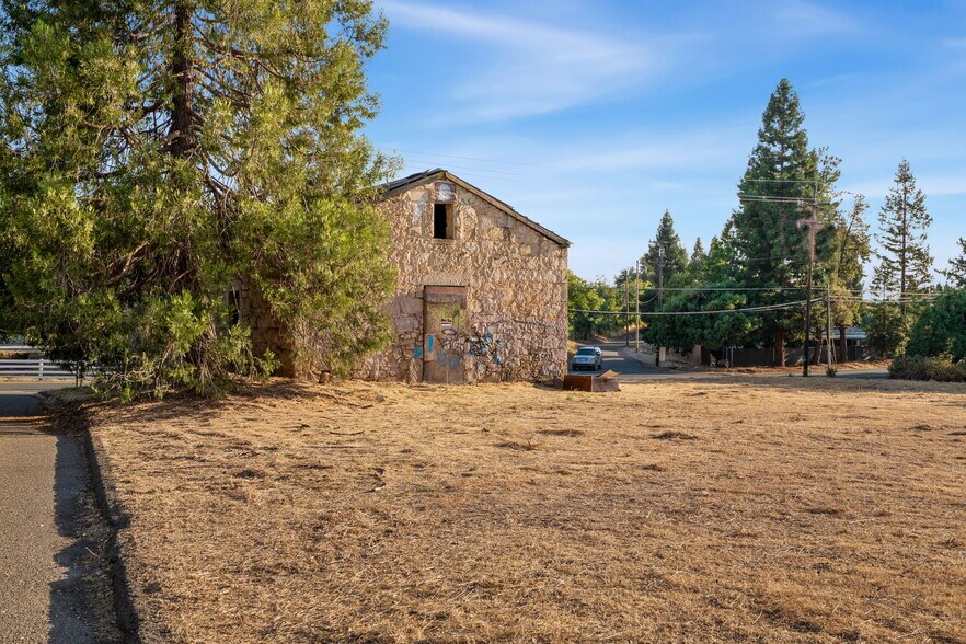 More Photos Of 425 Pleasant Valley Rd, Diamond Springs Land For Sale