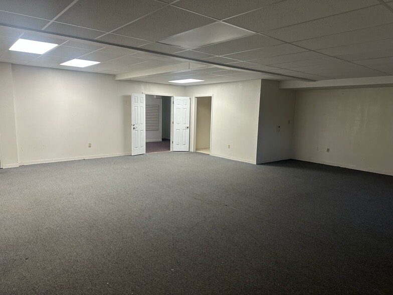 More Photos Of 3642 Tamiami Trl, Port Charlotte Unknown For Lease