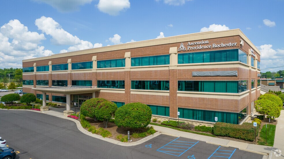 Primary Photo Of 2251 N Squirrel Rd, Auburn Hills Office For Sale