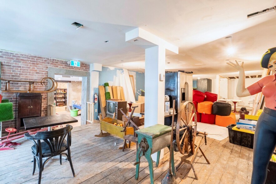 More Photos Of 129 Rue Frontenac, Sherbrooke Storefront Retail Residential For Lease