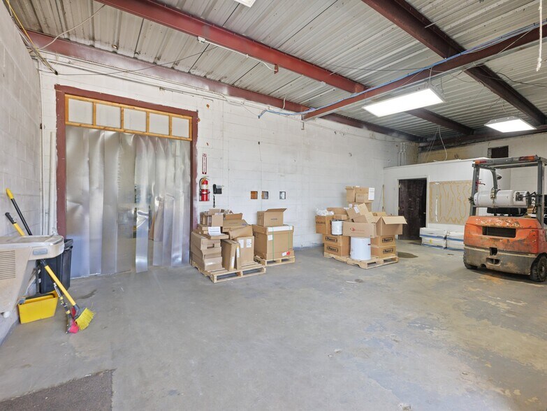 More Photos Of 2567 Athens Hwy, Gainesville Warehouse For Sale