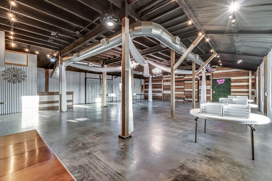 More Photos Of 3199 County 2730 Rd, Glen Rose Lodge Meeting Hall For Sale