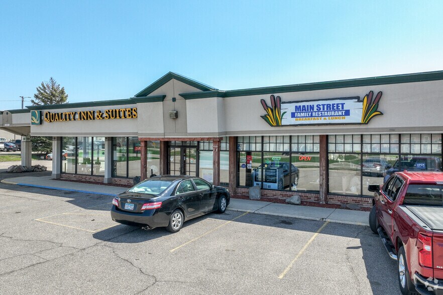 More Photos Of 2306 E Main St, Albert Lea Hospitality For Sale