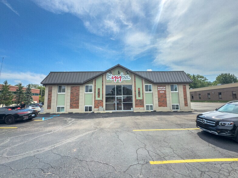 Primary Photo Of 28230 Orchard Lake Rd, Farmington Hills Office For Sale