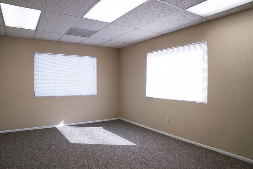 More Photos Of 1344 W 6th St, Corona Office For Sale